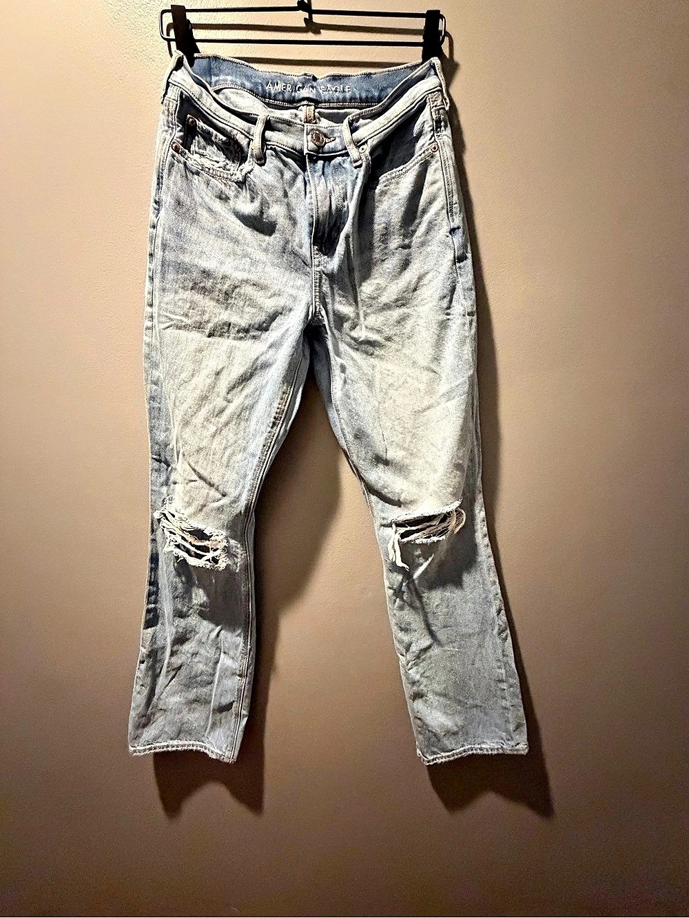 American Eagle Distressed Straight Leg Jeans